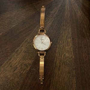 Rose gold fossil watch